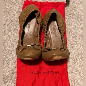 Louis Vuitton Elba Ballerina flats in taupe